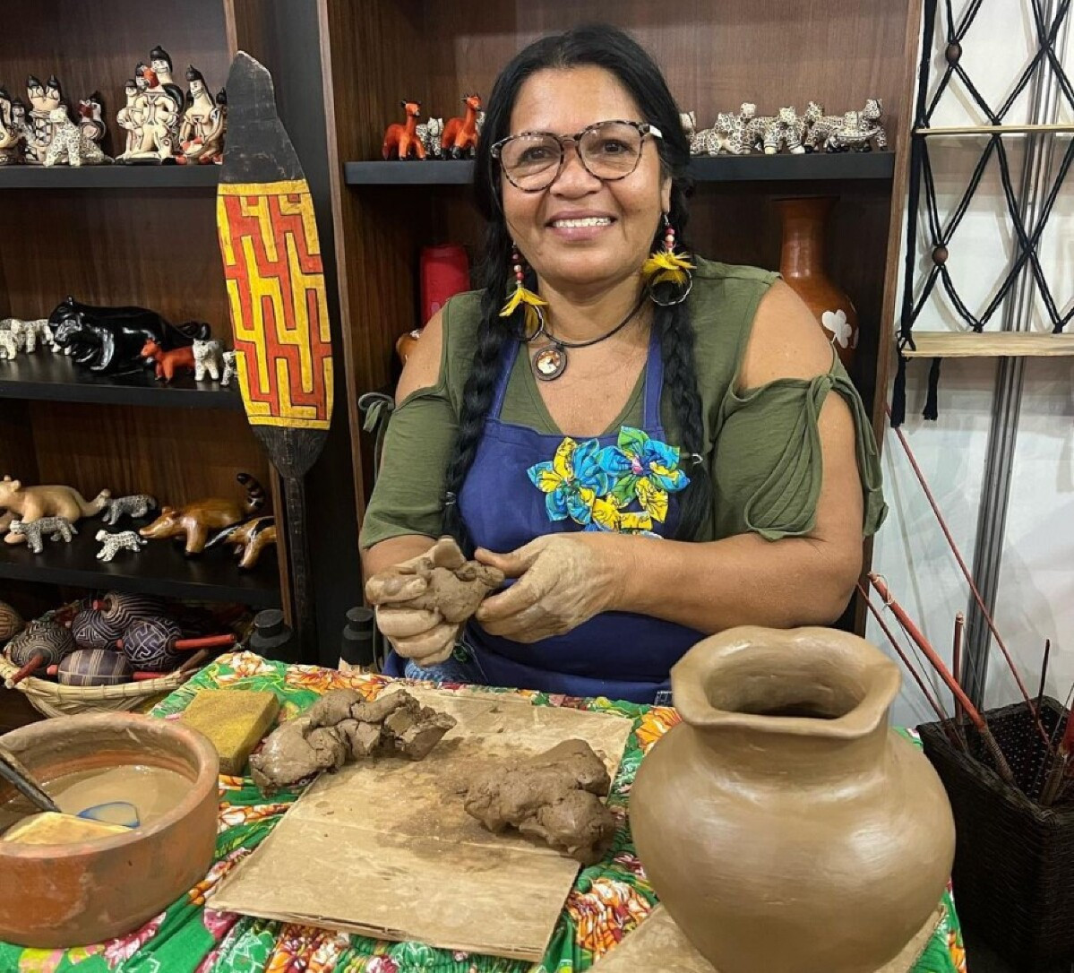 Ceramista Julia Rodrigues