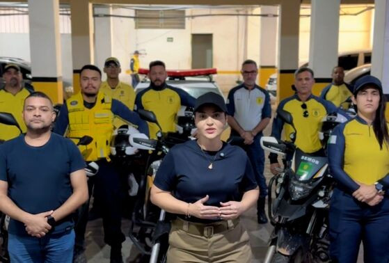 Na imagem principal, a Coronel Vânia está ao lado de sua equipe da secretária de mobilidade urbana.