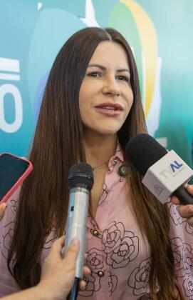  Andréia Wagner