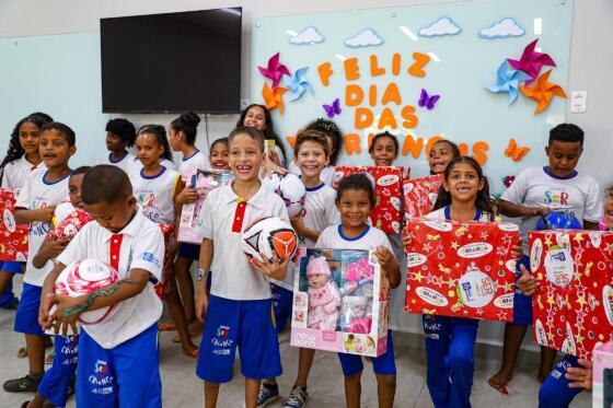 criança feliz 