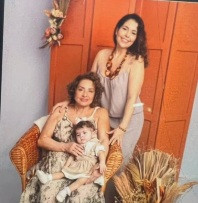 Avó, mãe e neta são encontradas mortas em apartamento em MG junto com pets