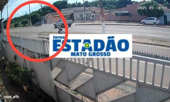 Motociclista é atingida em cheio por carro em alta velocidade em avenida de MT