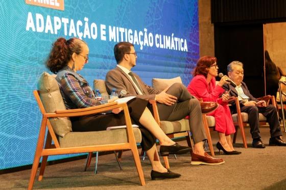 “Adaptação e Mitigação Climática”,