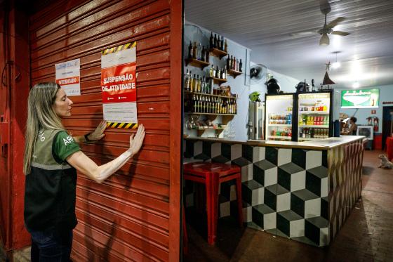 bar