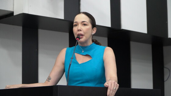 Vereadora defende igrejas, bares e dignidade
