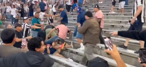 Torcedores de PSG e Botafogo entram em confronto