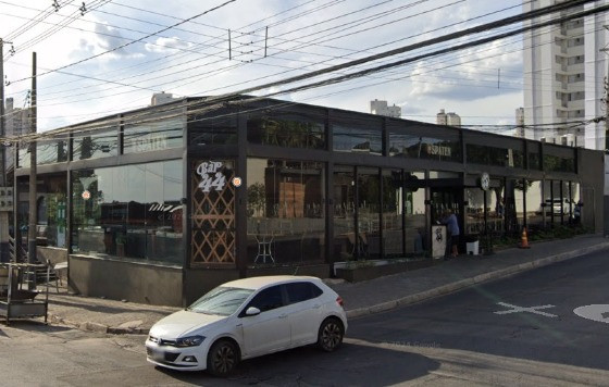 bar 44