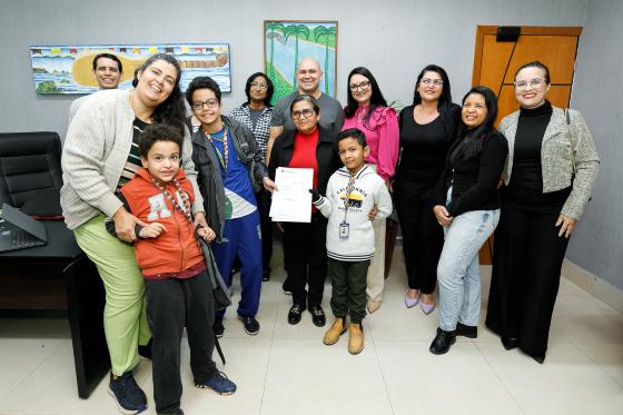 Prefeito sanciona lei de apoio ao autismo