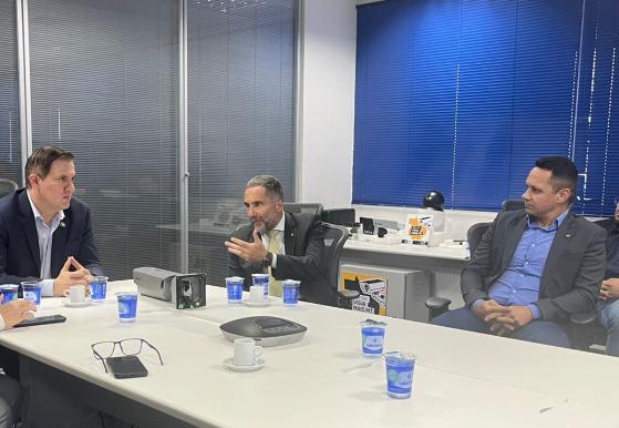 Secretário nacional de Segurança Pública, Mário Luiz Sarrubbo e o secretário de Segurança Pública de Mato Grosso, coronel César Roveri 