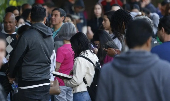 A taxa única é de R$ 70 para os cargos de nível médio e superior e deve ser paga até o dia 21 de julho. 