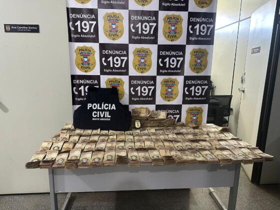 Drogas e dinheiro boliviano foram apreendidos em comércio do Centro