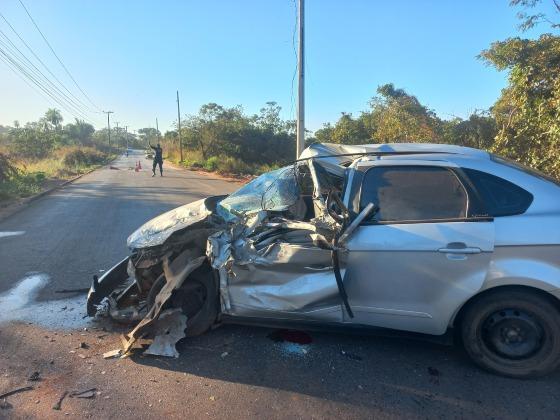 Idoso foi resgatado consciente após ficar preso às ferragens