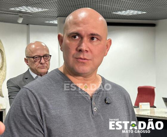 Se o governo quiser adquirir e passar para o município gerir, ele diz que aceita 