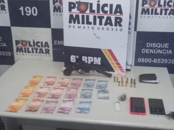 dinheiro e arma
